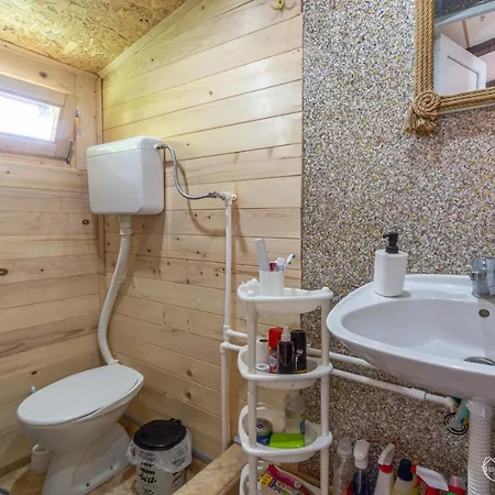 アパート Splav Ms バイナ・バシュタ