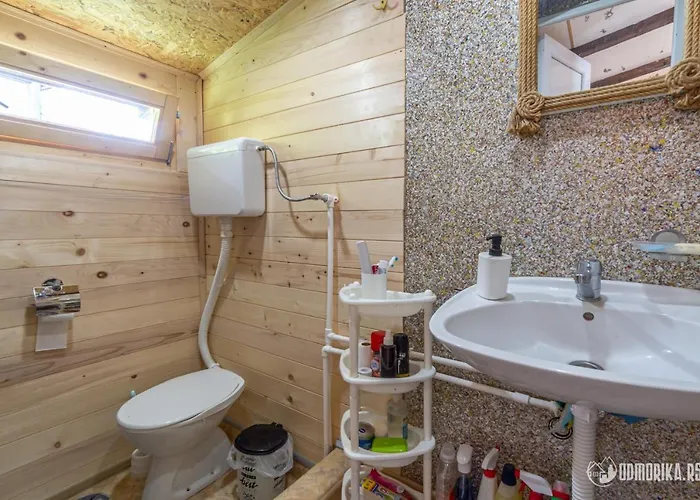 公寓 Splav Ms 巴伊纳巴什塔